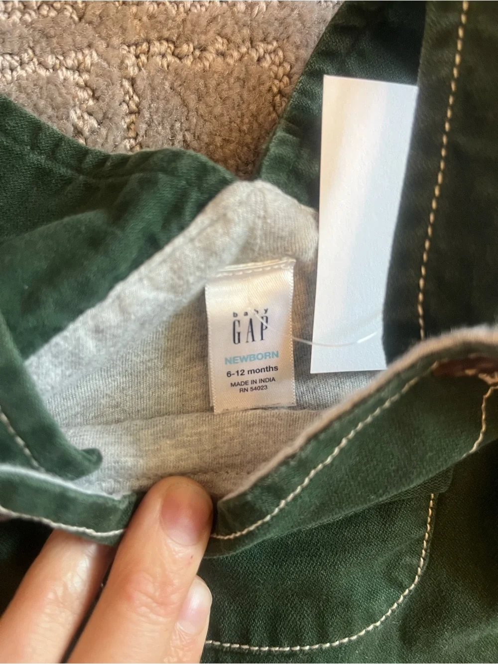 GAP dark green